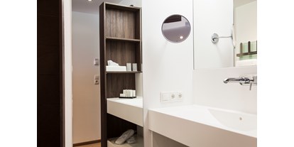 Hotels an der Piste - Preisniveau: moderat - Galtür - Badezimmer - Hotel Schweiger