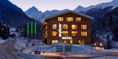 Hotels an der Piste - Preisniveau: günstig - Skigebiet Silvretta Montafon - Explorer Hotel Montafon 