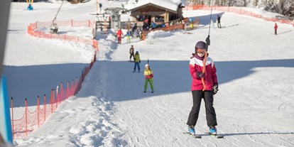 Hotels an der Piste - Skiservice: Skireparatur - Fieberbrunn - Ausgestattet mit neuester Technologie bringt unser Schlepp- und Tellerlift alle Skifahrer - groß und klein - sicher auf den Lärchenhof-Kogel - Der Lärchenhof