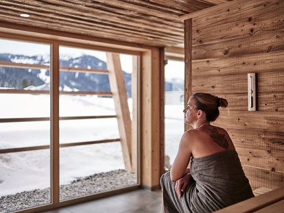 Hotels an der Piste - Hotel-Schwerpunkt: Skifahren & Wellness - Panorama Sauna - HUBERTUS MOUNTAIN REFUGIO ALLGÄU