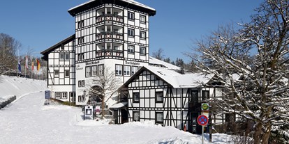 Hotels an der Piste - Langlaufloipe - Postwiesen-Skidorf Winterberg - Dorint Resort Winterberg