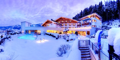 Hotels an der Piste - Skikurs direkt beim Hotel: für Erwachsene - St. Jakob in Haus - Hotelansicht - amiamo - Familotel Zell am See