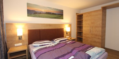 Hotels an der Piste - Hotel-Schwerpunkt: Skifahren & Familie - Baden-Württemberg - Beispielbild Schlafzimmer - H&P Residenz Grafenmatt