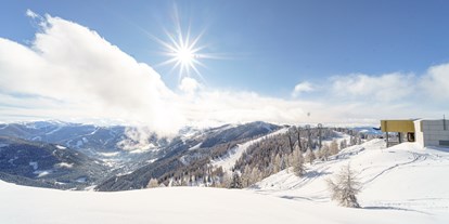 Hotels an der Piste - Ski-In Ski-Out - Kanzelhöhe - Winter in den Kärntner Nockbergen - Trattlers Hof-Chalets