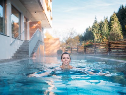 Hotels an der Piste - Hotel-Schwerpunkt: Skifahren & Wellness - Kanzelhöhe - Beheizter Außenpool - Hotel GUT Trattlerhof & Chalets****