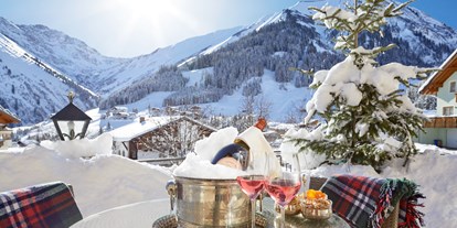 Hotels an der Piste - Skiraum: versperrbar - Jerzens - Terrasse - Hotel Singer - Relais & Châteaux