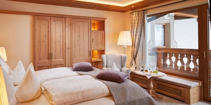 Hotels an der Piste - Suite mit offenem Kamin - Raazalp - Doppelzimmer  - Hotel Singer - Relais & Châteaux