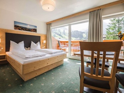Hotels an der Piste - Parkplatz: kostenlos beim Hotel - Österreich - Familienzimmer Typ B - Familienhotel Botenwirt ***S