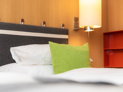 Hotels an der Piste - Skiraum: Skispinde - Zimmer/Suite Typ "Design" - Erstklassig & down to Earth - das bio-zertifizierte Gartenhotel Theresia****S 