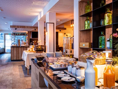 Hotels an der Piste - Skigebiet Gröden - Frühstücksbuffet - Mountain Design Hotel EdenSelva