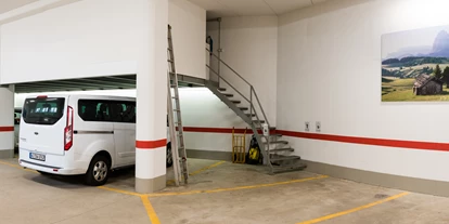 Hotels an der Piste - Skigebiet Gröden - Geräumige Garage  - Villa David Dolomites