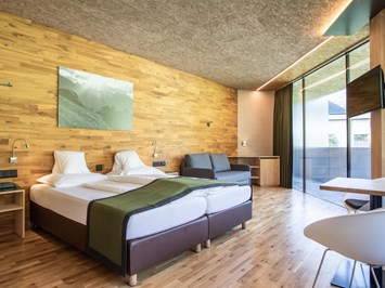 Hotel Arlmont Zimmerkategorien Doppelzimmer Superior mit Bergblick und Balkon
