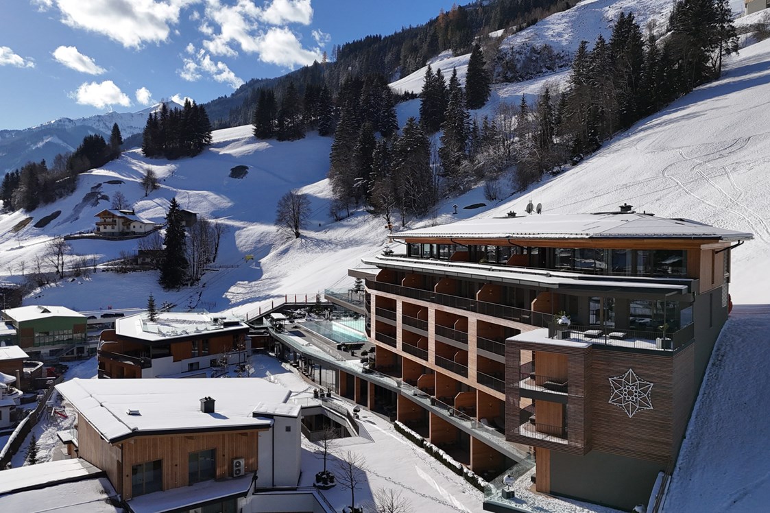 Skihotel: Hotel Außenansicht - DAS EDELWEISS Salzburg Mountain Resort
