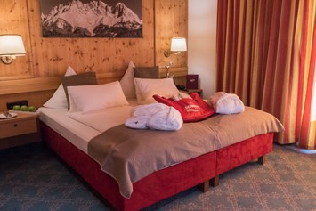 Skihotel: Doppelzimmer Ambiente - Natürliche Materialien und die frische Bergluft sorgen für ein angenehmes Wohnklima - Das Seiwald