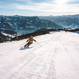 Skihotel: Skifahren auf der Zeller Schmittenhöhe mit Seeblick - Hotel Sonnblick