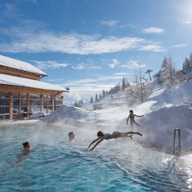 Skihotel: Von der Piste direkt in die Pools - Mountain Resort Feuerberg