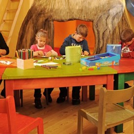Skihotel: Grizzly-Höhle (Kinderraum) - Grizzly Sport & Motorrad Resort