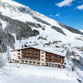 Skihotel: Außenansicht Winter - Rückseite - Hotel Der Rindererhof
