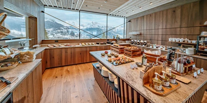 Hotels an der Piste - Skigebiet Gröden - Frühstücksbuffet - Cendevaves Alpine Silence Hotel