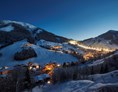 Skihotel: Hinterglemm bei Nacht 
© Saalbach Hinterglemm, Daniel Roos - 4****S Hotel Hasenauer
