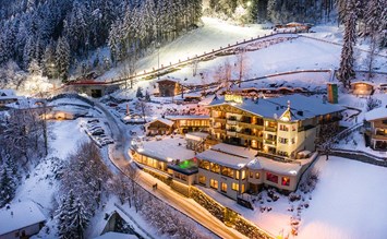 Familien-Skiurlaub im Alpin Family Resort Seetal im Zillertal - pistenhotels.info