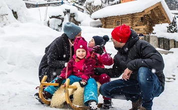 Winterurlaub für die ganze Familie im Alpin Family Resort Seetal - pistenhotels.info