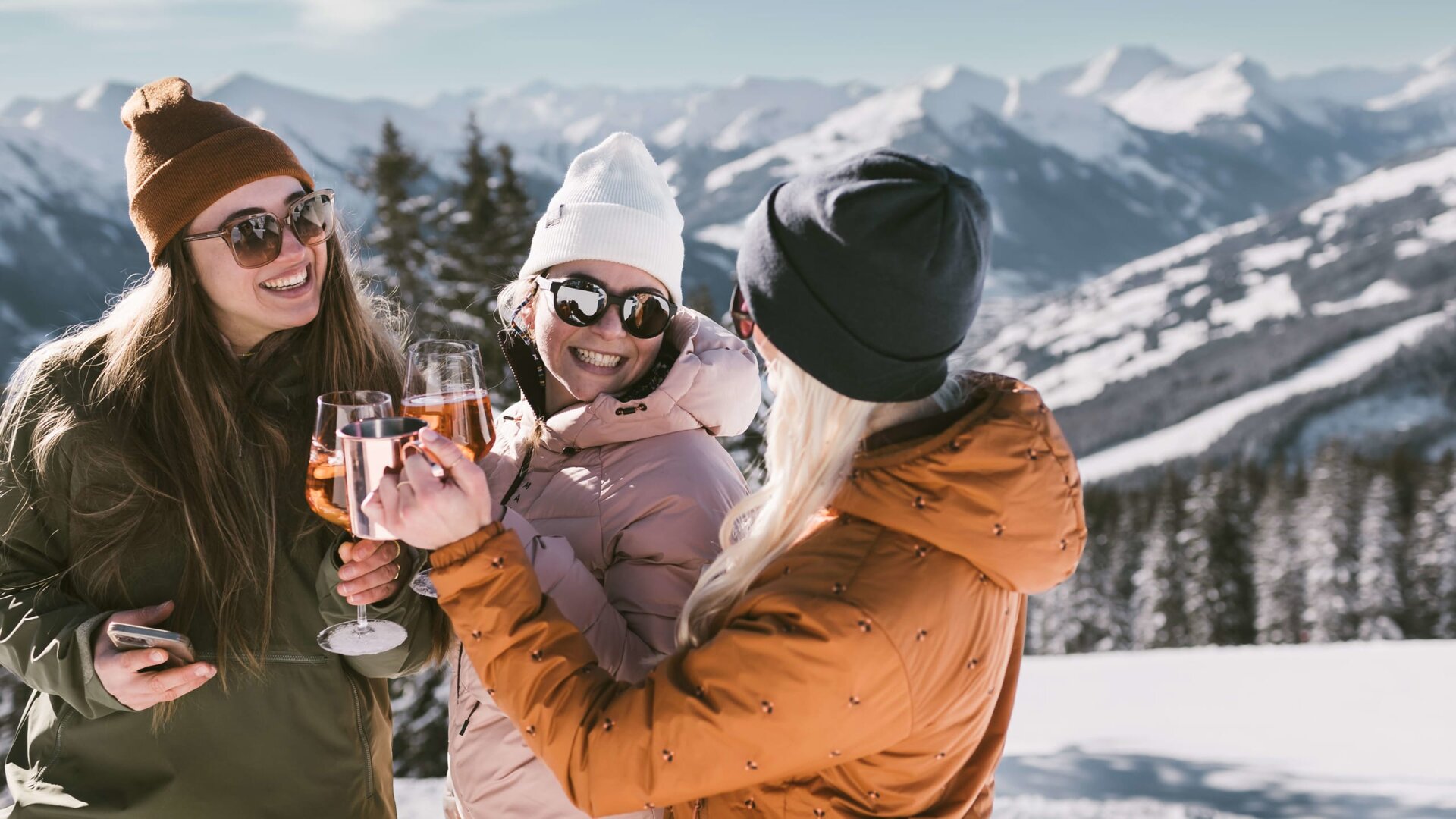 Bergfestival & Rave on Snow Spezial | stornierbar - AlpenParks Hotel & Apartment Sonnleiten Saalbach
