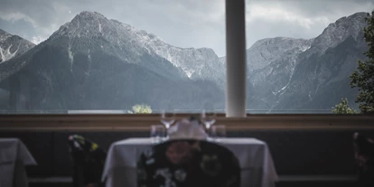 Hotels an der Piste - Klassifizierung: 4 Sterne S - Wolkenstein/Gröden Südtirol - Restaurant mit Panoramablick - Berghotel Zirm 