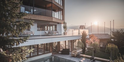 Hotels an der Piste - Preisniveau: gehoben - Südtirol - Aussenpool - Berghotel Zirm 