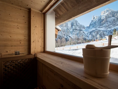 Hotels an der Piste - Skiraum: versperrbar - Reischach (Trentino-Südtirol) - Familiensauna mit Sicht - Hotel Cappella