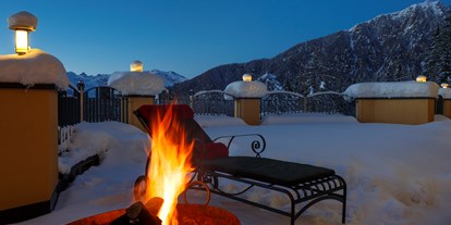 Hotels an der Piste - Skiraum: vorhanden - Skigebiet Meran 2000 - Adventfeuer - Wohlfühlhotel Falzeben