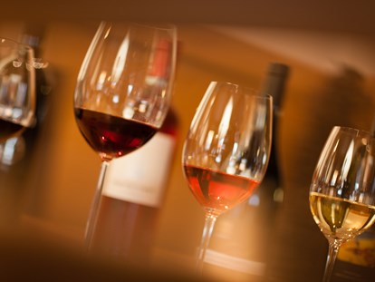Hotels an der Piste - Italien - Weinverkostung - Wohlfühlhotel Falzeben