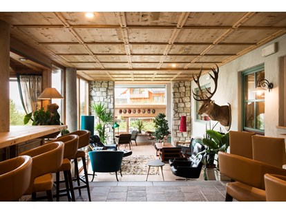 Hotels an der Piste - Pools: Außenpool beheizt - San Candido - Hotelhalle - Berghotel Sexten Dolomiten