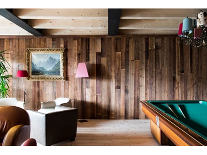 Hotels an der Piste - Skiraum: videoüberwacht - Oberassling - Billiard Lounge - Berghotel Sexten Dolomiten
