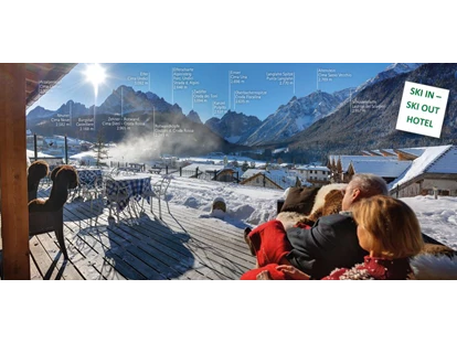 Hotels an der Piste - Skiraum: versperrbar - Hollbruck - Blick von der Terrasse - Berghotel Sexten Dolomiten