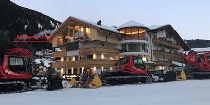 Hotels an der Piste - Skiservice: Skireparatur - Wolkenstein/Gröden Südtirol - Hotel Arkadia **** - Adults Only