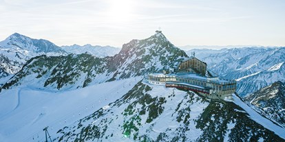 Hotels an der Piste - geführte Skitouren - Südtirol - Glacier Hotel Grawand mit Panorama auf über 126 Dreitausender - Glacier Hotel Grawand