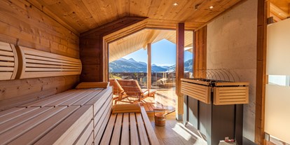 Hotels an der Piste - barrierefrei - Dolomiten - Finnische Sauna mit Panoramblick - JOAS natur.hotel.b&b