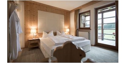 Hotels an der Piste - Hotel-Schwerpunkt: Skifahren & Kulinarik - Zimmer - Post Alpina - Family Mountain Chalets