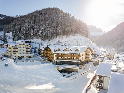 Hotels an der Piste - geführte Skitouren - Wolkenstein in Gröden - Hotel Miravalle