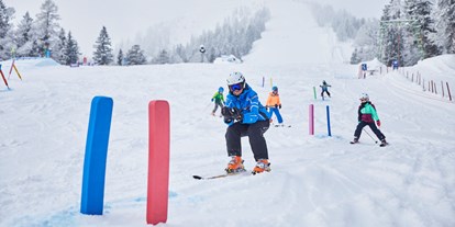 Hotels an der Piste - Skiservice: Skireparatur - Niederau (Wildschönau) - Familienparadies Sporthotel Achensee****