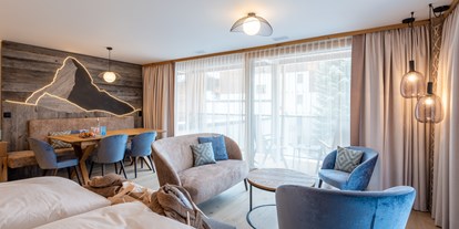 Hotels an der Piste - Hotel-Schwerpunkt: Skifahren & Familie - Bürchen - In der Residenz Altiana besitzen alle Appartements ausgestattete Küchen und einen grossen Ess- und Wohnbereich.  - Resort La Ginabelle