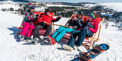 Hotels an der Piste - Skikurs direkt beim Hotel: für Kinder - Skigebiet am Fichtelberg - Pistenblick  - AHORN Hotel Am Fichtelberg