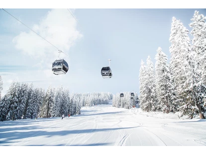 Hotels an der Piste - Skiraum: videoüberwacht - Oberhof (Goldegg) - Familienresort Reslwirt ****