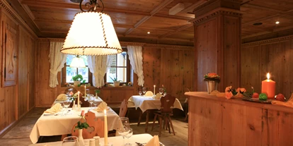 Hotels an der Piste - Hotel-Schwerpunkt: Skifahren & Kulinarik - St. Johann in Tirol - "Alte Stube" - Landhotel Schermer