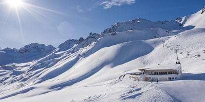 Hotels an der Piste - Après Ski im Skigebiet: Schirmbar - Sölden Skigebiet - Skigebiet Sölden
