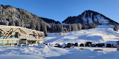 Hotels an der Piste - Après Ski im Skigebiet: Skihütten mit Après Ski - Grän - Skiarena Berwang - Zugspitz Arena
