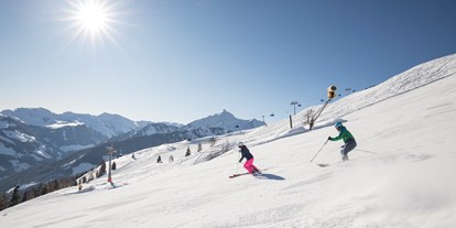 Hotels an der Piste - Après Ski im Skigebiet: Schirmbar - Söll - Sonnige Abfahrt im Ski Juwel Alpbachtal Wildschönau - Ski Juwel Alpbachtal Wildschönau