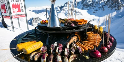 Hotels an der Piste - Après Ski im Skigebiet: Schirmbar - Tiroler Oberland - BBQ am Hoadl - Genuss auf hohem  Niveau! - Skigebiet Axamer Lizum