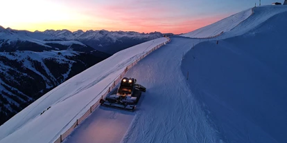 Hotels an der Piste - Rodelbahn - Tiroler Oberland - Werde Pistenraupen Co Pilot in der Axamer Lizum - Skigebiet Axamer Lizum
